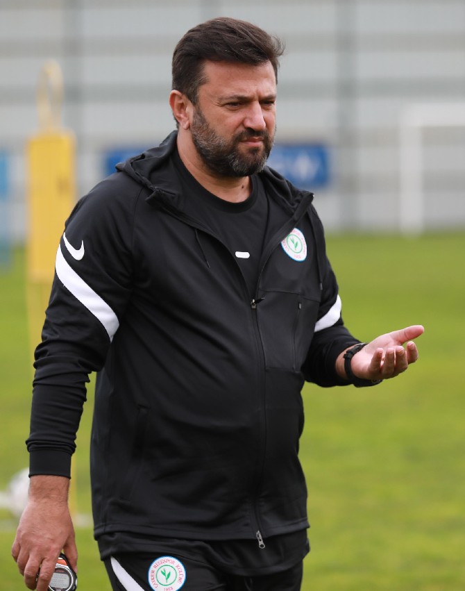 bulent-uygun-caykur-rizespor-teknik-direktoru-(2)-001.jpg