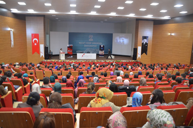 burak-kizilhandan-rizede-aile-sirketleri-kavraminin-turkiye-ve-dunya-ekonomisi-uzerindeki-rolu-konferansi-10.jpg burak-kizilhandan-rizede-aile-sirketleri-kavraminin-turkiye-ve-dunya-ekonomisi-uzerindeki-rolu-konferansi-10.jpg