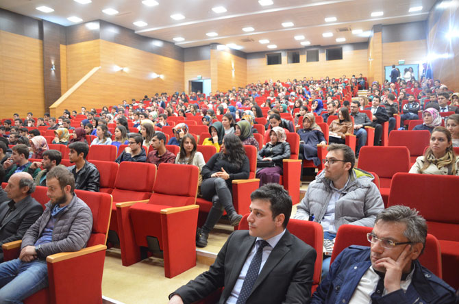 burak-kizilhandan-rizede-aile-sirketleri-kavraminin-turkiye-ve-dunya-ekonomisi-uzerindeki-rolu-konferansi-8.jpg burak-kizilhandan-rizede-aile-sirketleri-kavraminin-turkiye-ve-dunya-ekonomisi-uzerindeki-rolu-konferansi-8.jpg