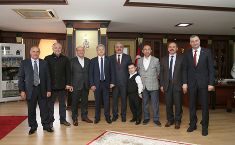 bursa-rizeliler-dernegi’nden-rize-belediye-baskani-resat-kasapa-ziyaret-3.jpg