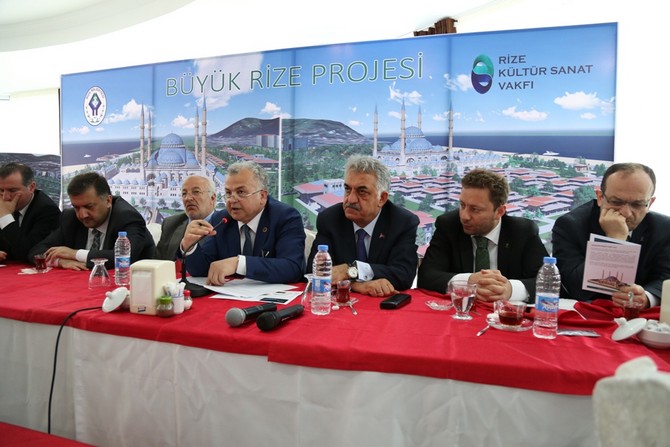 buyuk-rize-projesi-tanitildi-rizede-denizin-uzerine-yeni-bir-sehir-kurulacak-(5)-002.jpg