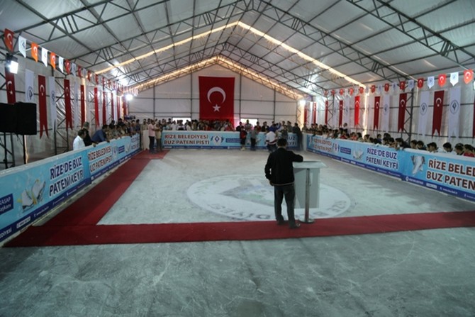 buz-pateni-pisti-rizede-acildi-(4).jpg