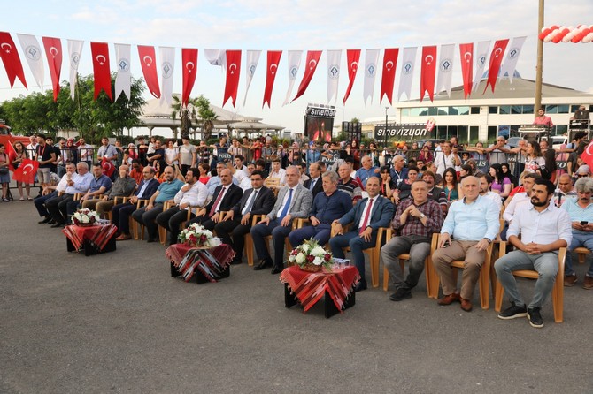 cay,-turizm-ve-yaz-sporlari-festivali-kortej-yuruyusuyle-devam-etti-(2).jpg
