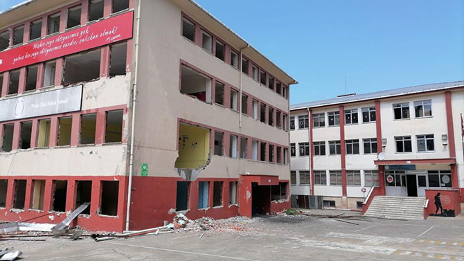 cay-ilkokulu-yikim-2.jpg