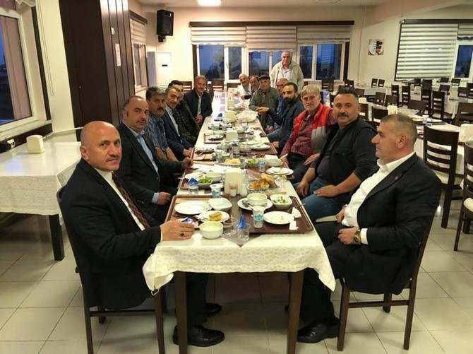 cayeli-belediye-baskani-ciftci,-tum-yasaklari-iftarla-birlikte-cignedi-(1)-002.jpg