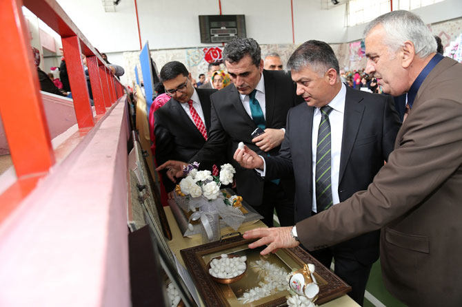 cayeli-hem’de-yil-sonu-sergisi3.jpg cayeli-hem’de-yil-sonu-sergisi3.jpg