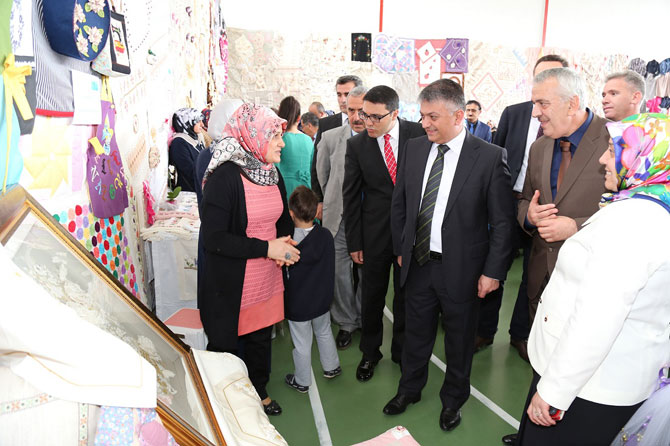 cayeli-hem’de-yil-sonu-sergisi4.jpg cayeli-hem’de-yil-sonu-sergisi4.jpg