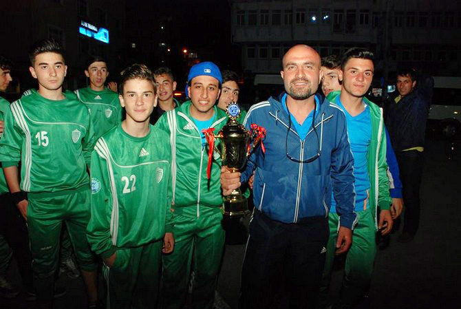 cayelispor-u16-takimi-bolge-sampiyonu-oldu-1.jpg cayelispor-u16-takimi-bolge-sampiyonu-oldu-1.jpg