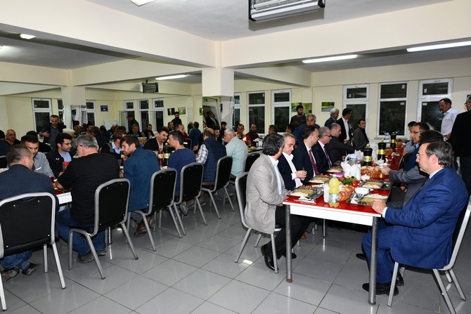 caykur’da-ilk-iftar-muratli’daydi-(5).jpg