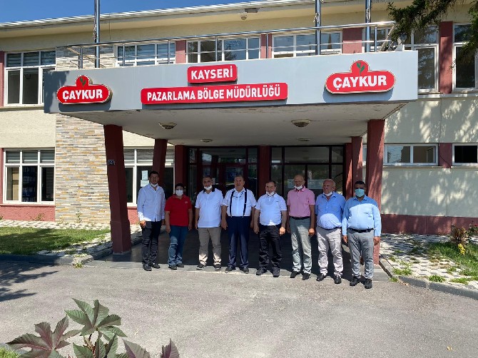 caykur’dan-kayseri’ye-cay-satis-magazasi-(2).jpg