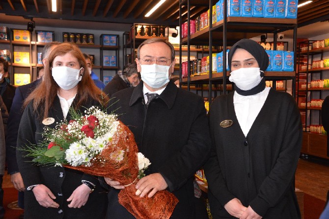 caykur’un-5.-satis-magazasi-erzurum’da-acildi-(8).jpg