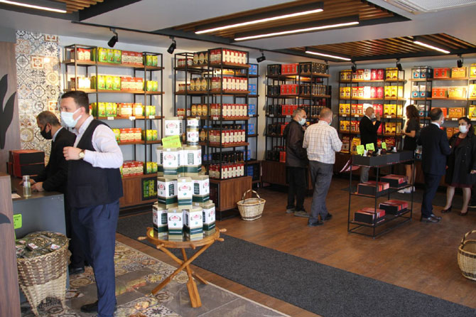 caykur-cay-satis-magazalarinin--yedincisi-ankara’da-acildi-(2).jpg