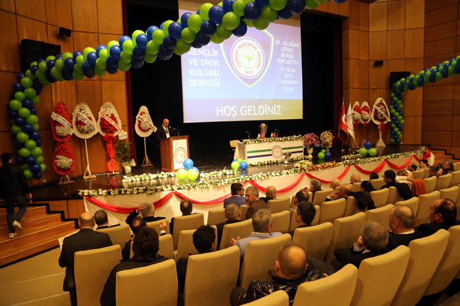 caykur-rizespor’un-89.-olagan-kongresi-gerceklestirildi-1.jpg