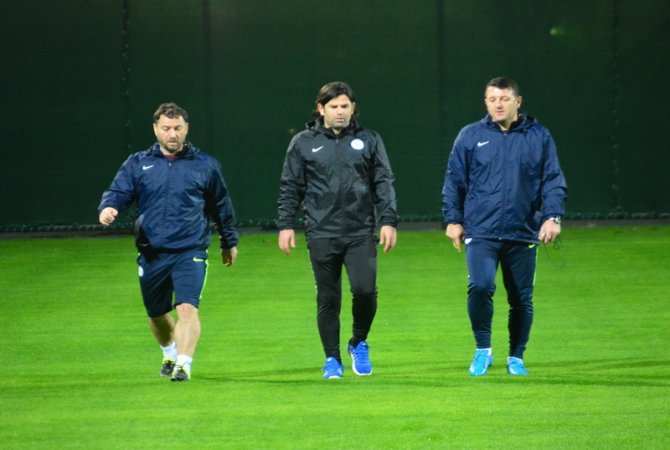 caykur-rizespor’un-antalya-kampi-basladi--(4).jpg