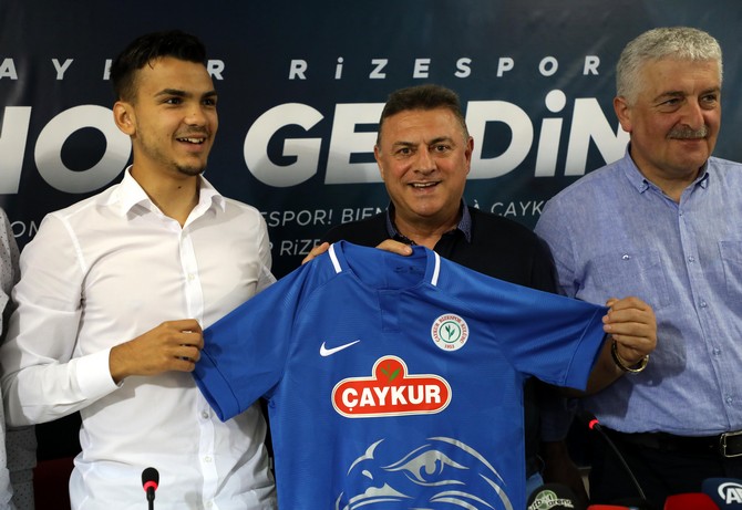 caykur-rizespor,-atakan-akkaynakla-sozlesme-imzaladi-(2).jpg