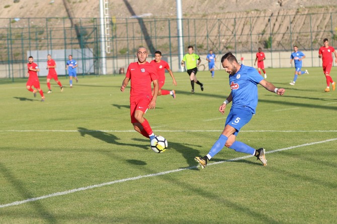 caykur-rizespor,-erzurum’da-antalyaspor-ile-oynadigi-hazirlik-karsilasmasi-(4).jpg