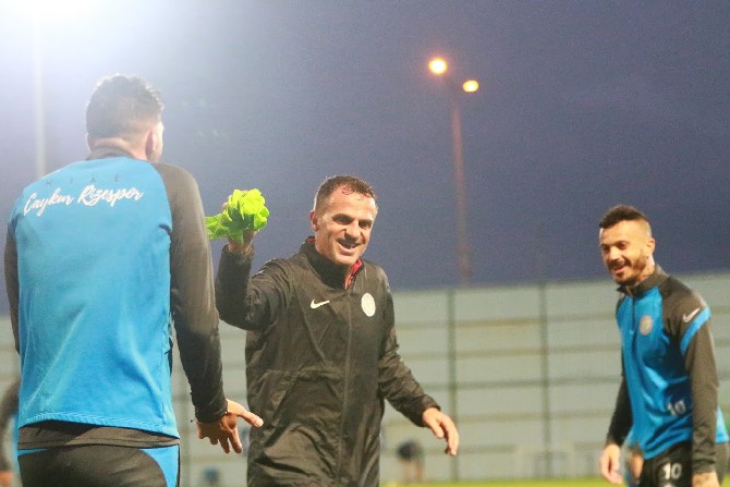 caykur-rizespor,-fenerbahce-maci-hazirliklarina-basladi-(5).jpg