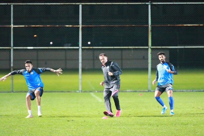 caykur-rizespor,-fenerbahce-maci-hazirliklarina-basladi-(8).jpg