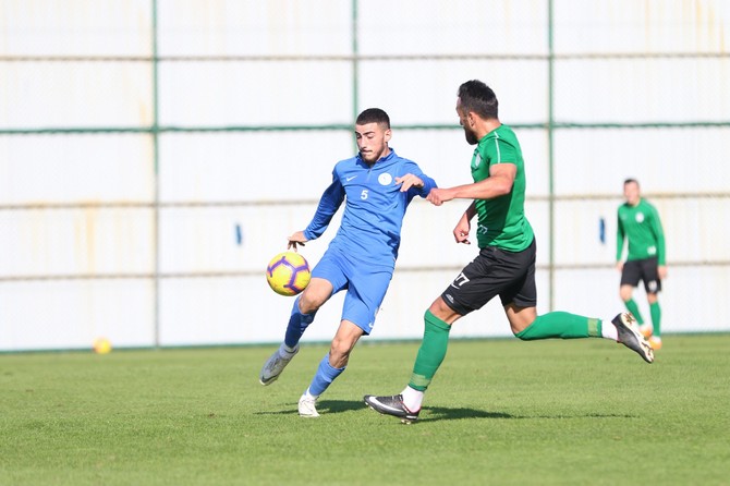 caykur-rizespor,-u21-takimi-ile-hazirlik-maci-yapti-(3).jpg