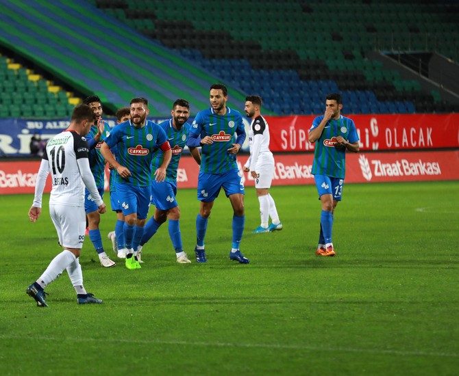 caykur-rizespor---usakspor-(4).jpg