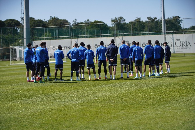 caykur-rizespor-alanyaspor-maci-hazirliklarini-surdurdu-1.jpg