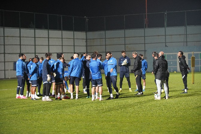 caykur-rizespor-alanyaspor-macinin-hazirliklarina-basladi-2.jpg