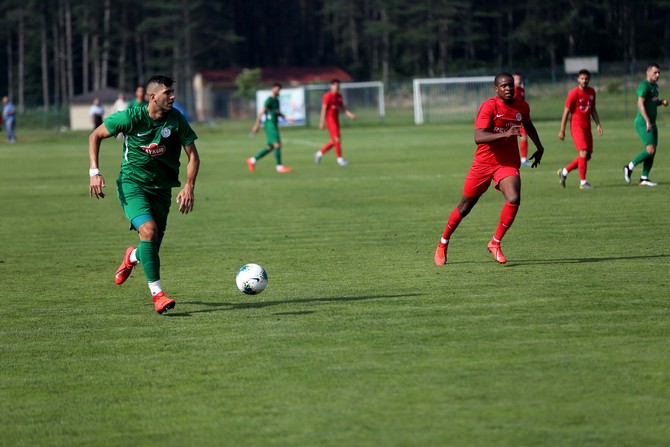 caykur-rizespor-antalyaspor-hazirlik-maci-(2).jpg