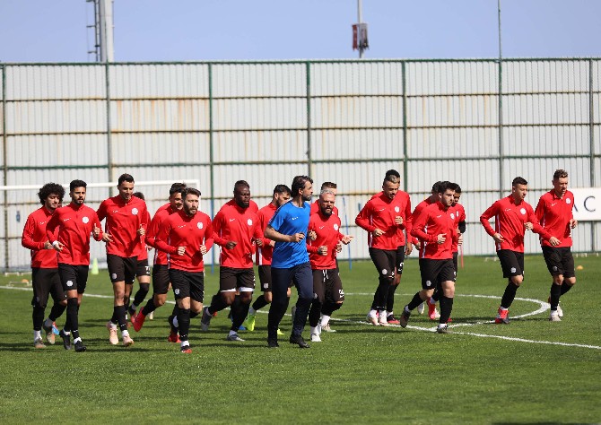 caykur-rizespor-antrenman-(1)-004.jpg