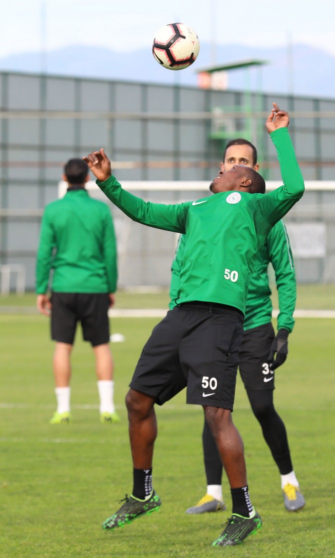caykur-rizespor-antrenman-(2)-004.jpg