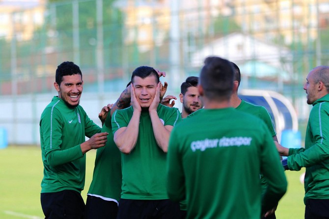 caykur-rizespor-antrenmani-(1)-009.jpg