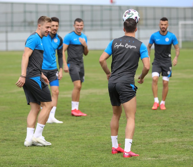 caykur-rizespor-antrenmani-(1)-021.jpg