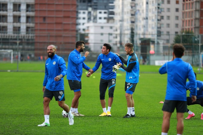 caykur-rizespor-antrenmani-(1)-023.jpg