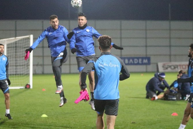 caykur-rizespor-antrenmani-(3)-022.jpg
