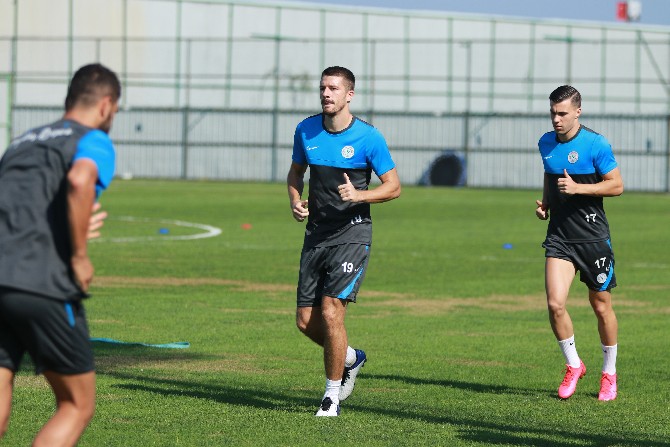 caykur-rizespor-antrenmani-(4)-017.jpg