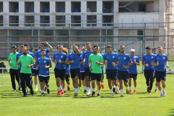 caykur-rizespor-antrenmani-(5)-008.jpg
