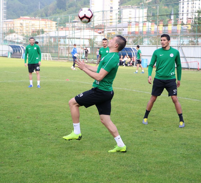 caykur-rizespor-antrenmani-(6)-006.jpg