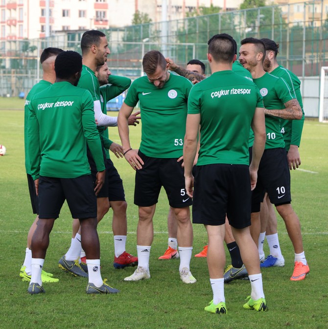 caykur-rizespor-antrenmani-(7)-007.jpg