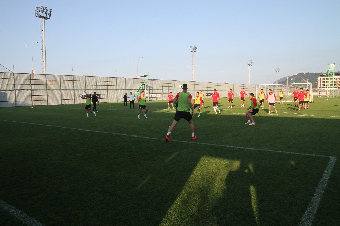 caykur-rizespor-antrenmani-(8)-005.jpg