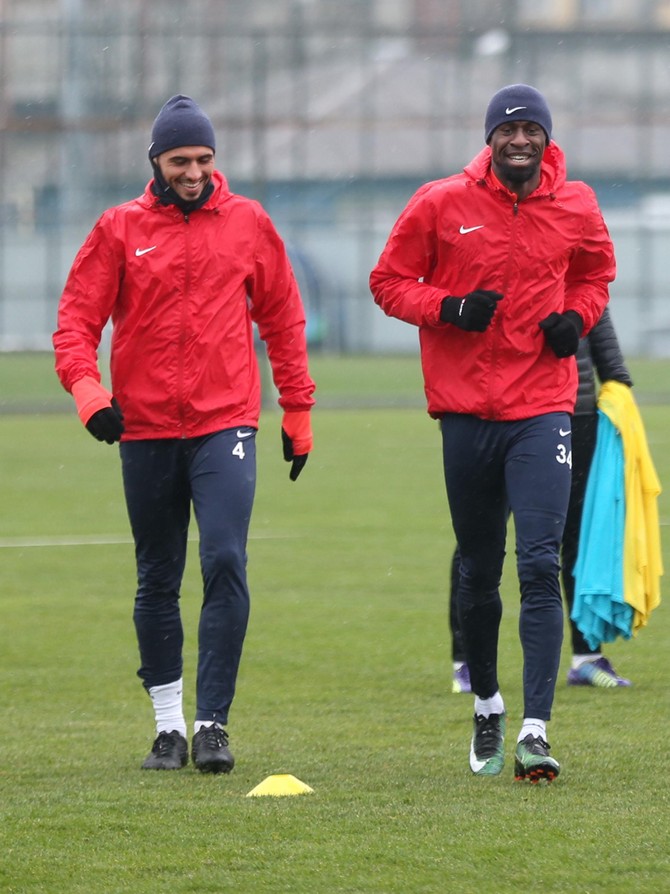 caykur-rizespor-antrenmani-(8).jpg