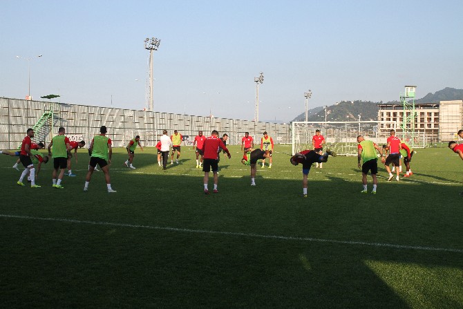 caykur-rizespor-antrenmani-(9)-004.jpg