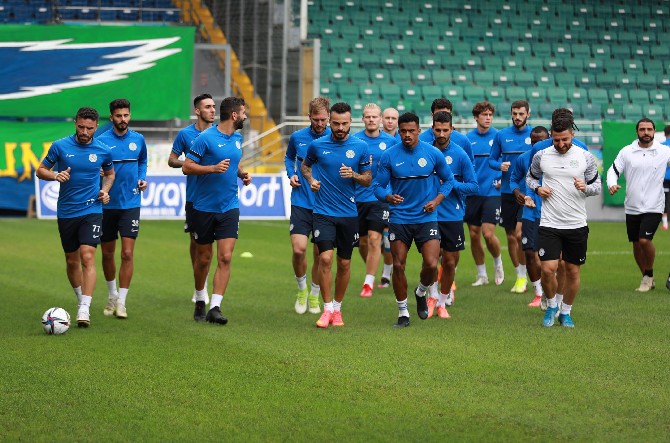 caykur-rizespor-antrenmani-1.jpg