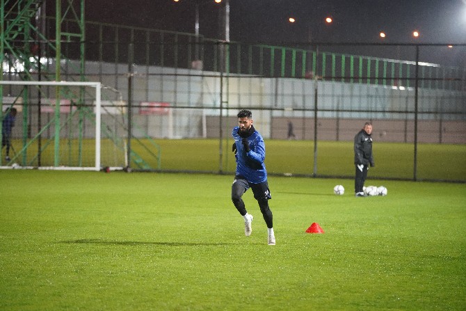 caykur-rizespor-antrenmani-10.jpg