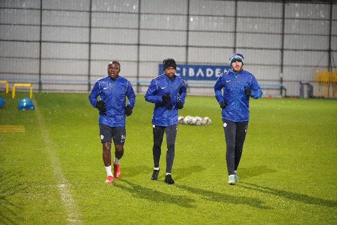 caykur-rizespor-antrenmani-4-004.jpg