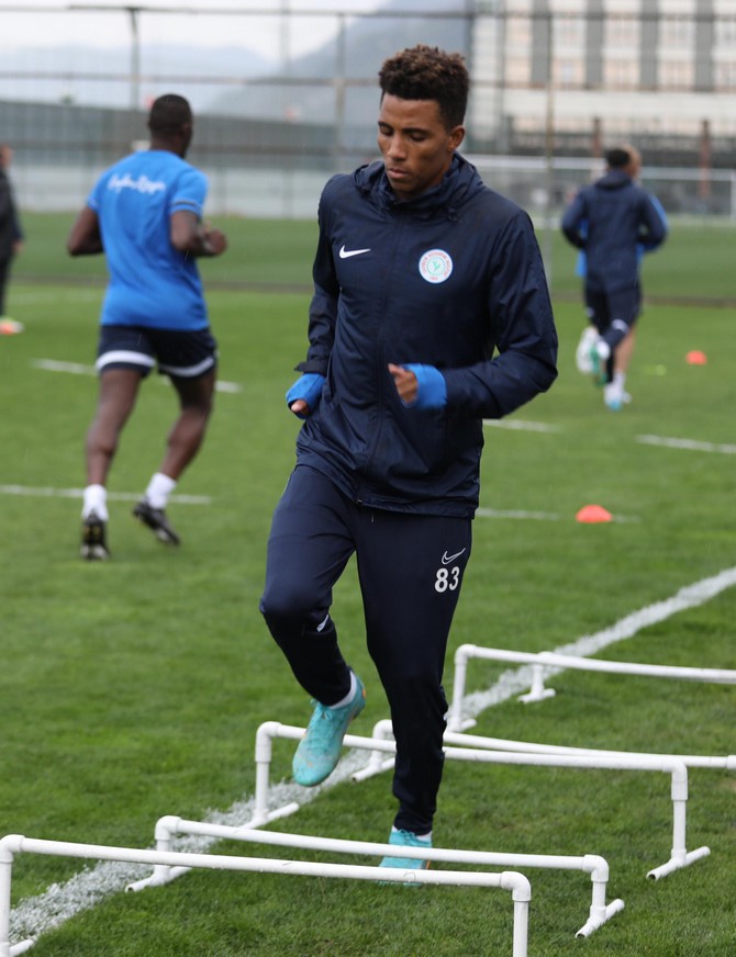 caykur-rizespor-antrenmani-4-016.jpg