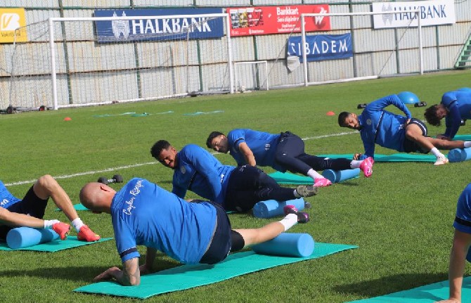 caykur-rizespor-antrenmani-5-002.jpg