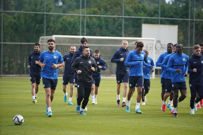 caykur-rizespor-aytemiz-alanyaspor-hazirliklarini-surdurdu-9.jpg