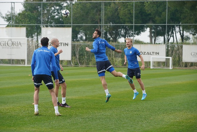 caykur-rizespor-aytemiz-alanyaspor-hazirliklarini-surduruyor-4.jpg