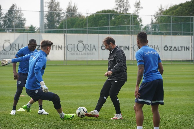 caykur-rizespor-aytemiz-alanyaspor-hazirliklarini-surduruyor-6.jpg