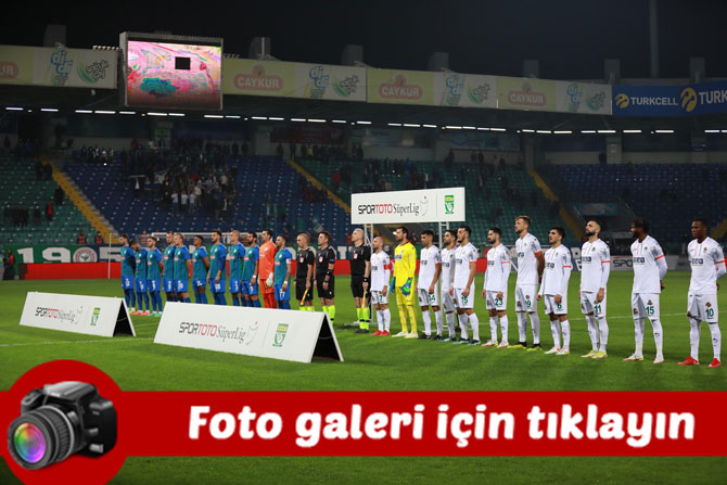 caykur-rizespor-aytemiz-alanyaspor-macindan-kareler-001.jpg