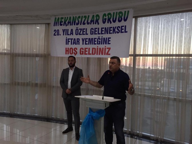 caykur-rizespor-baskani-hasan-kartal,-taraftarlarla-iftar-acti--(6).jpg